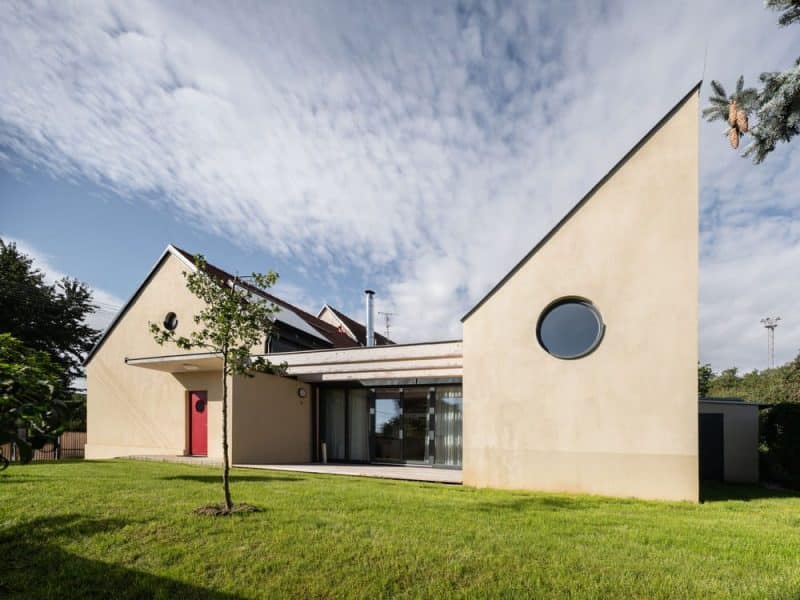 Family House Křenovice / ika.architekti