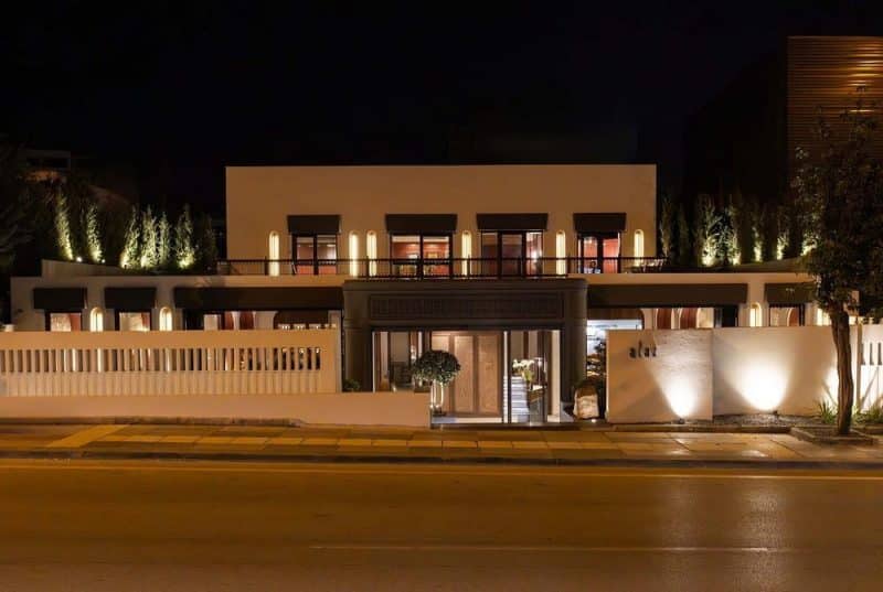 MYK Alaz Restaurant / Neowe