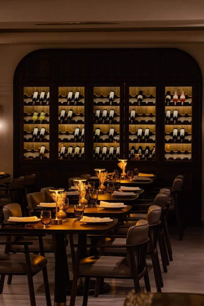 MYK Alaz Restaurant / Neowe