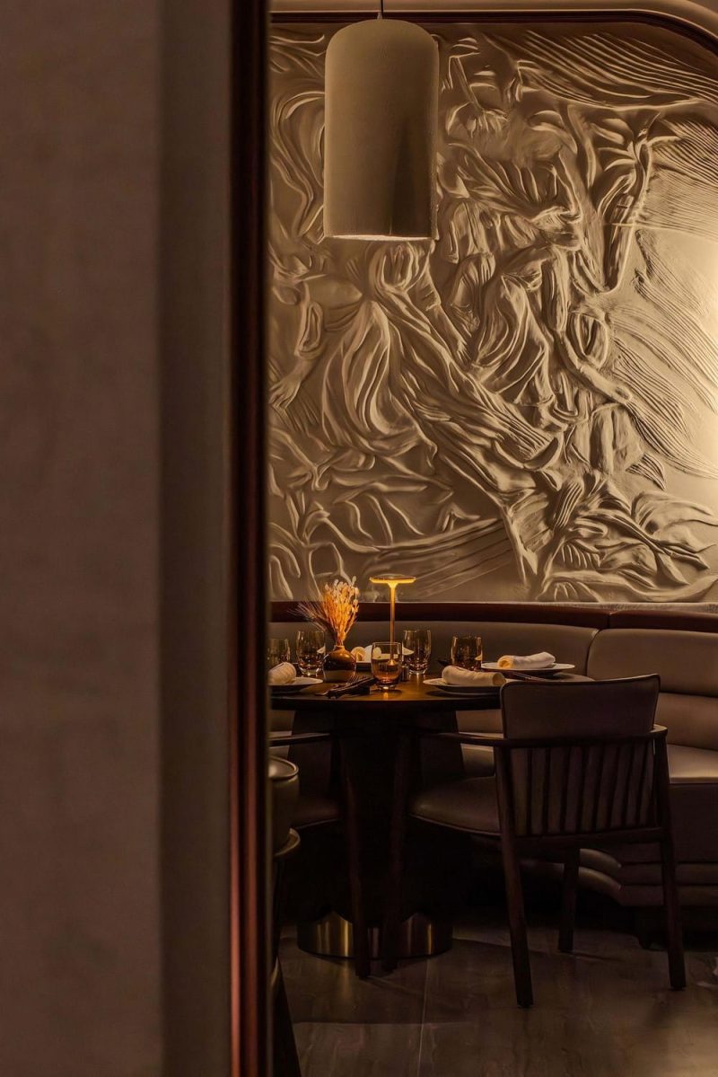 MYK Alaz Restaurant / Neowe