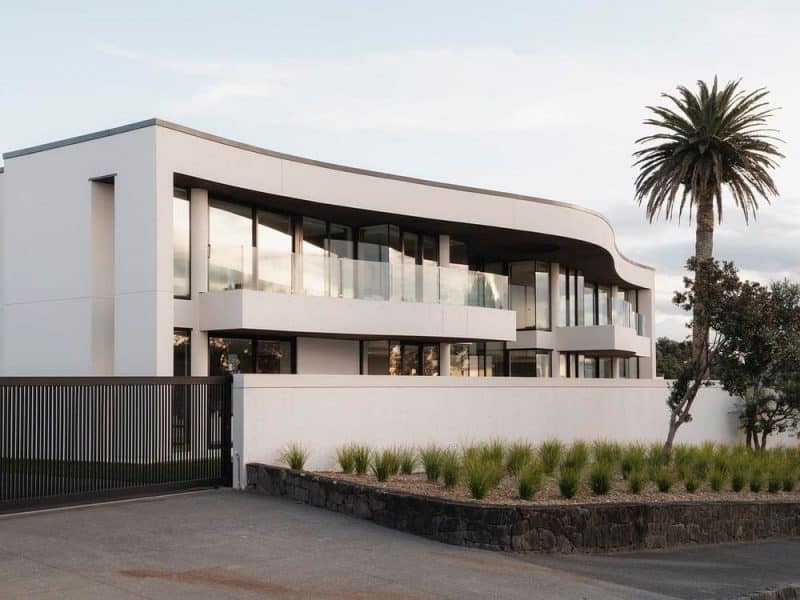 Orakei Residence / Young+Richards