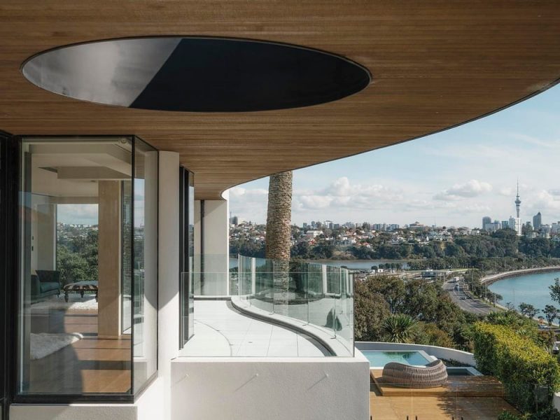 balcony