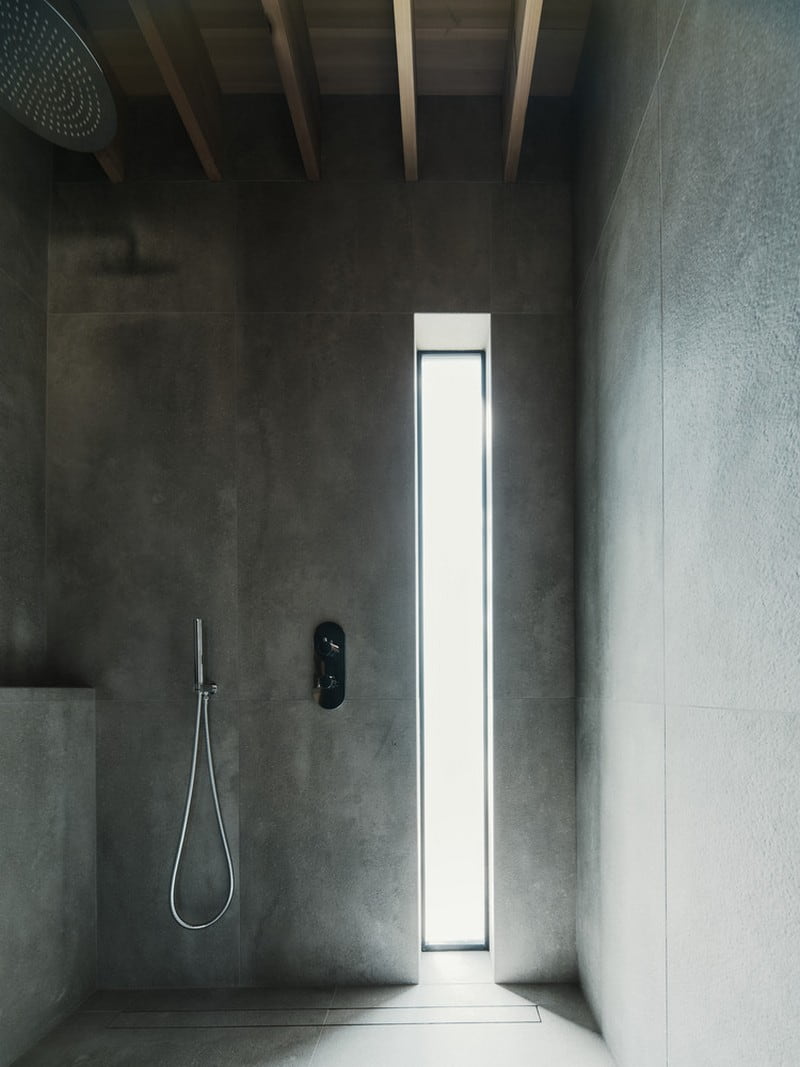 Pavilion in the Oaks Mork-Ulnes Architects