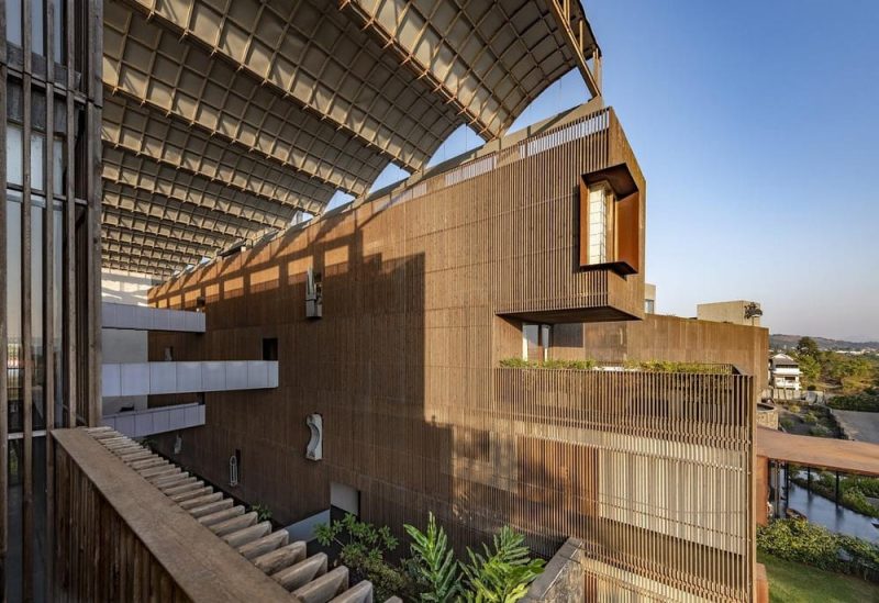Radisson Resort & Spa / Malik Architecture
