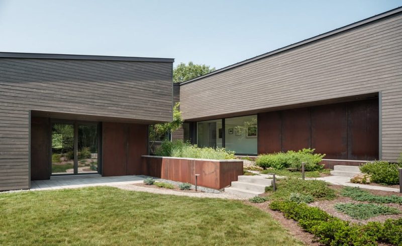 Riverbend House / OPAL