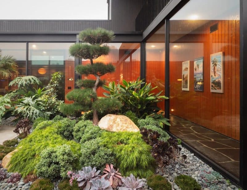 Rubenstein Residence / Nakhshab Development & Design