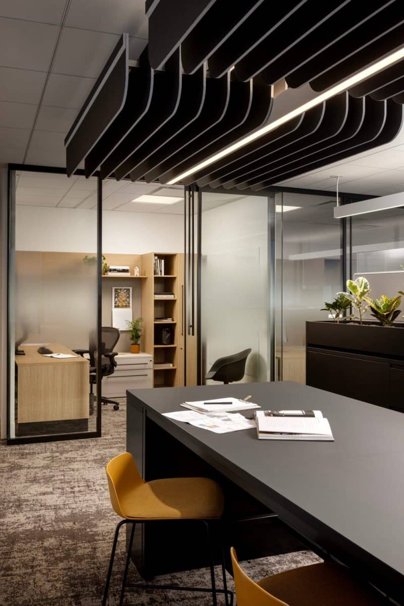 South Bow Offices / Kasian Architecture and Interior Design