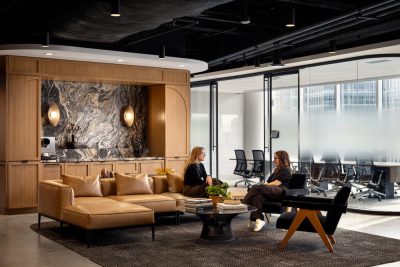 South Bow Offices / Kasian Architecture and Interior Design