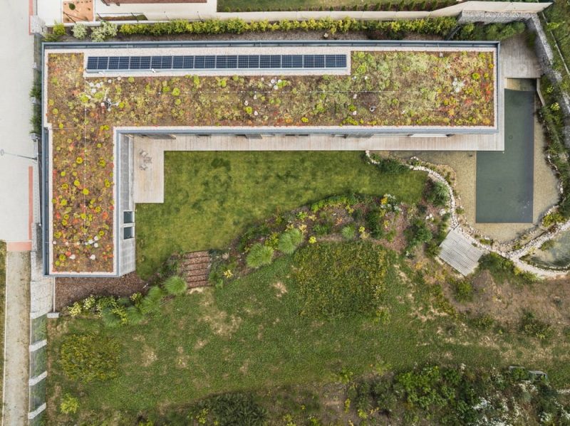 Villa Above the Water / 3AE