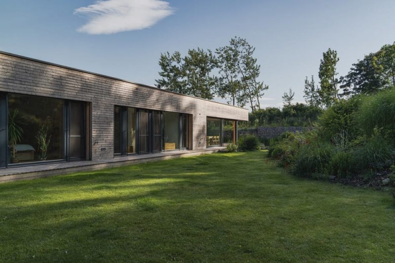 Villa Above the Water / 3AE